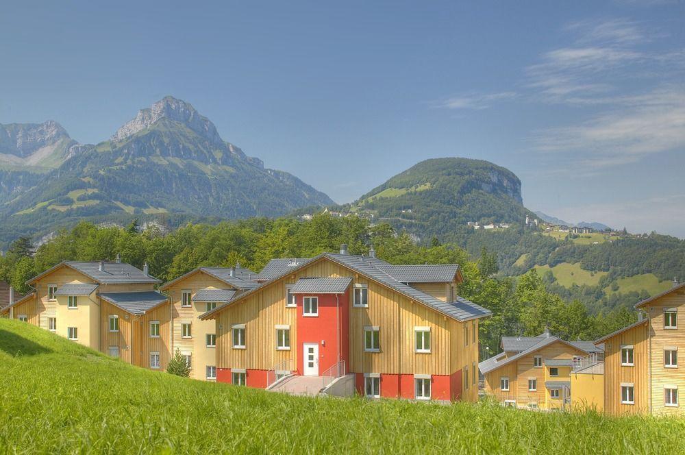 Swiss Holiday Park - Hostelモルシャッハ エクステリア 写真